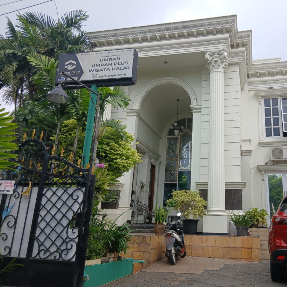 travel umroh jakarta